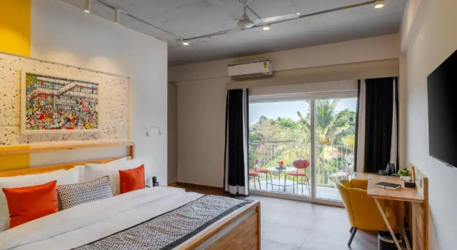 Номер Standard с балконом Bedzzz Xclusiv Morjim, Goa By Leisure Hotels