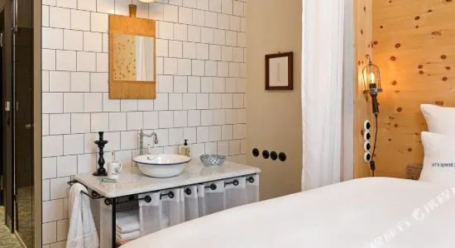 Одноместный номер Small 25hours Hotel The Royal Bavarian