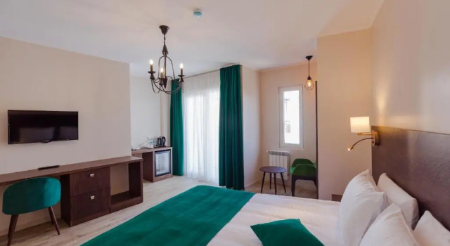 Двухместный номер Standard с видом на сад Hotel BLOOM Batumi