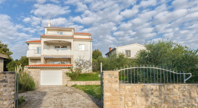Apartments Maris