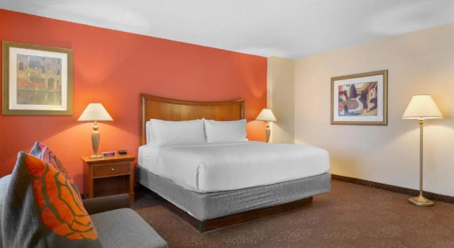 Двухместный номер Deluxe Holiday Inn Express Chicago-Downers Grove by IHG