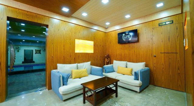 Grand Padappai Residency