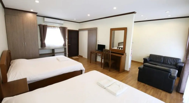 Семейное бунгало с балконом Greenfield Valley Fishing Resort