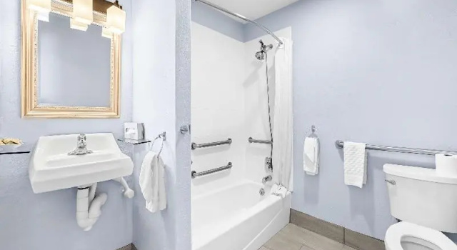 Четырёхместный номер Standard Best Western Vista Manor Lodge