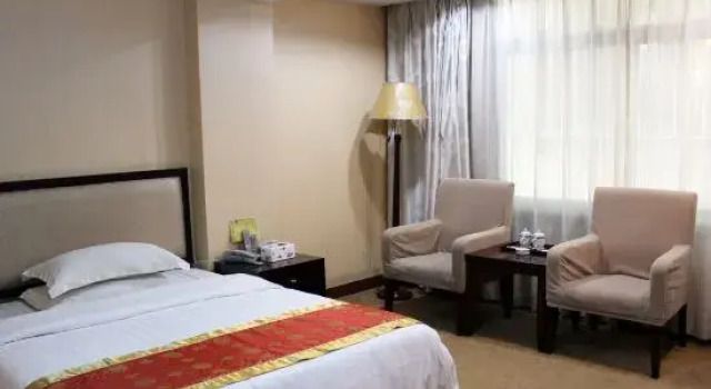 Одноместный номер Standard Golden Flower Hotel