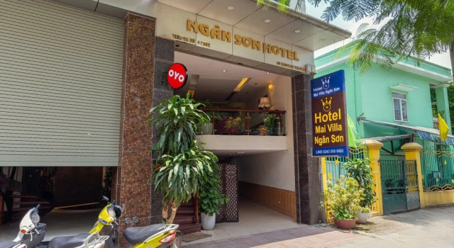 OYO 1133 Ngan Son Hotel, Забронировать Отель Отели Кау Гиай с парковкой, Парковка