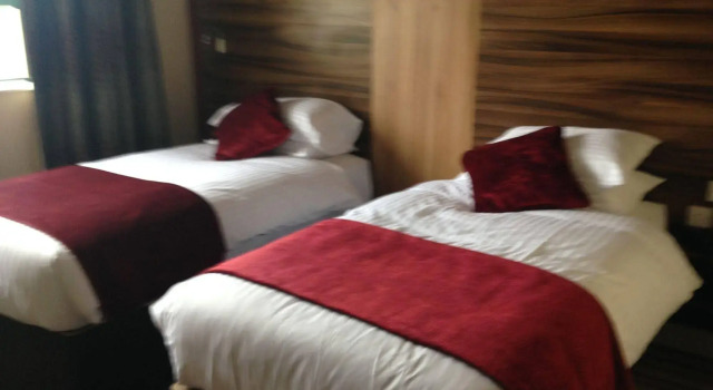 Mourne Country Hotel, Забронировать Отель Ньюри Графство Даун