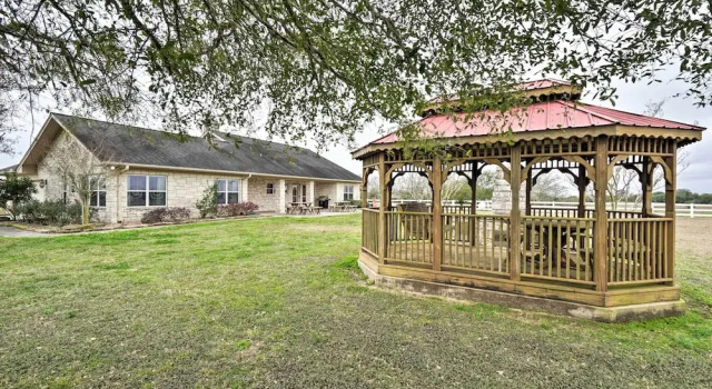 Pet-friendly Flatonia House w/ Patio & Gazebo!, Prenota Hotel Flatonia Texas