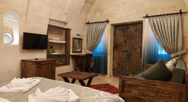 Трёхместный номер Superior ARMEsos Cave Hotel