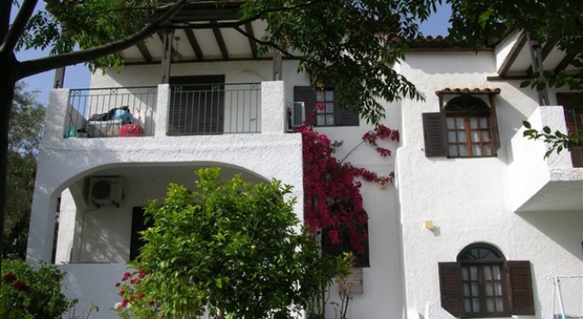 Katerina Apartments