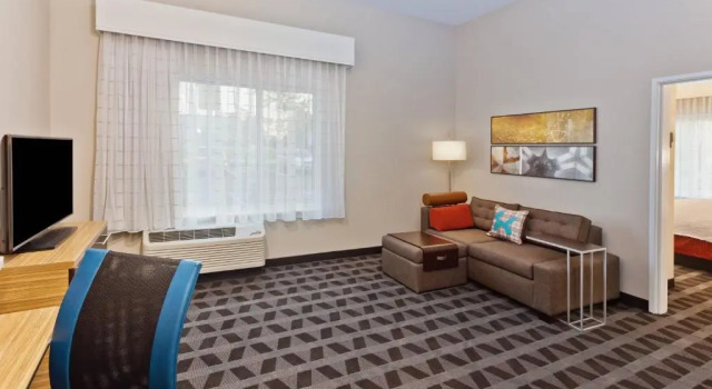 Двухместный люкс TownePlace Suites by Marriott Montgomery EastChase