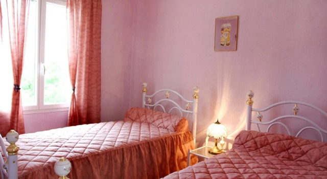 Villa With 4 Bedrooms in Grignan, With Wonderful Mountain View, Privat, Rezerwuj Willa Grignan Drôme Provençale
