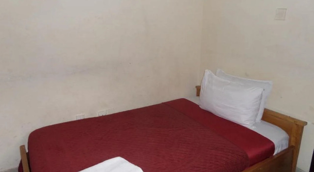 Prumssy Hotel, Reserva ahora Hotel Hoteles en Eti-Osa con aparcamiento, Aparcamiento