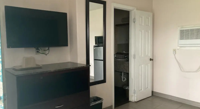 Capri motel, Book Motel Hoteller i Houston med parkering, Parkering