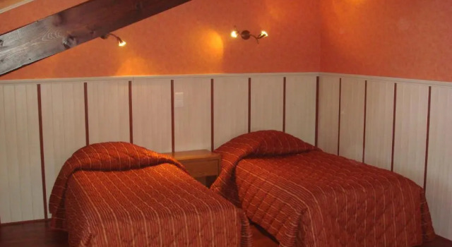 Четырёхместный номер Standard Hôtel Restaurant le Panorama
