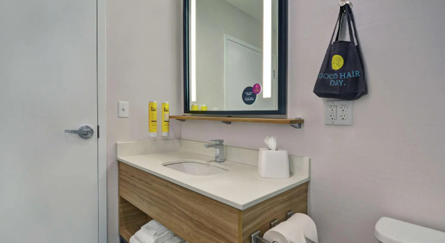 Двухместный номер Standard Tru By Hilton Springfield Downtown
