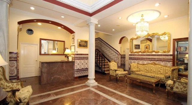 Hotel Maestranza