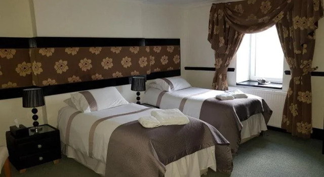 Tafarn-y-Deri, Book Hotel 4-stjernede hoteller i Dyfed, 4*