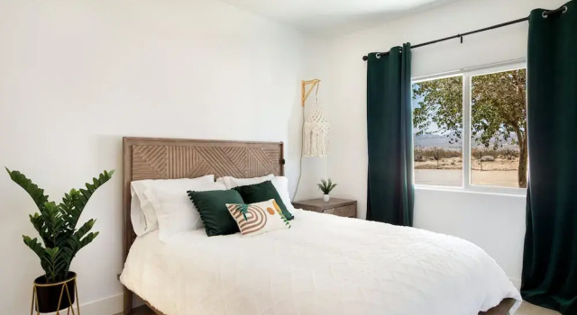 Golden Serenity, Book Hotel Joshua Tree Joshua Tree National Park