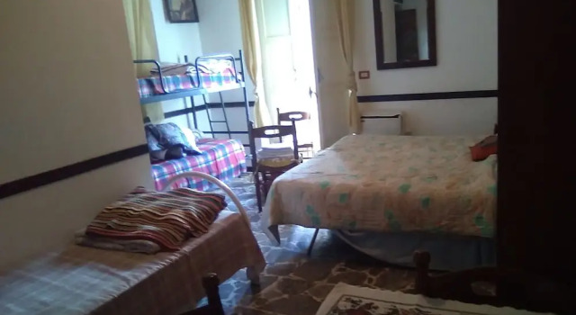Cozy Large Room For five people, Book Guesthouse Hotels in Sicily with Parking, Parking