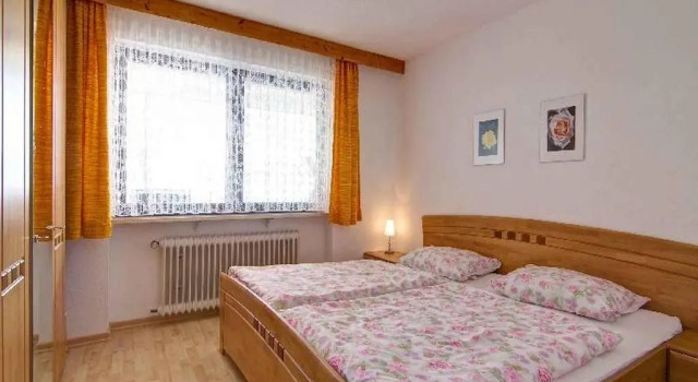 Ferienwohnungen Tröndle im Rosendorf, Reserva ahora Hotel Hoteles en Baden-Wurtemberg con aparcamiento, Aparcamiento