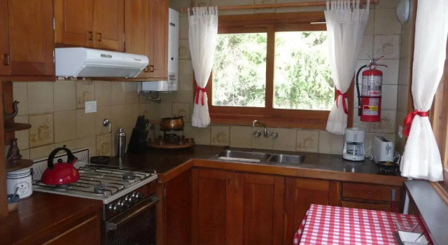 Бунгало Cabaña La Cumeleña