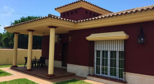 Villa With 3 Bedrooms in Chiclana de la Frontera, With Private Pool, Enclosed Garden and Wifi
