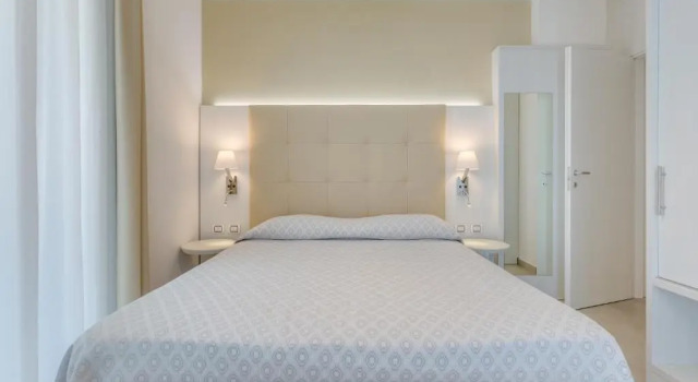 Люкс Hotel Ambassador