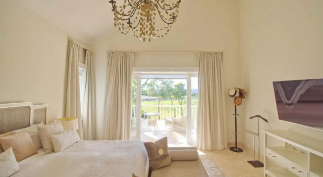 Modern Villa w Golf and Lake View in Beach Resort, Prenota Resort Punta Cana Repubblica Dominicana