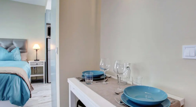 Malaga Lodge Studio, Забронировать Апартаменты/квартира Малага - центр Малага, рядом с Музей Кармен Тиссен
