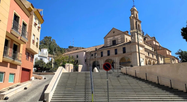 Homely Málaga Obispo con Parking, Забронировать Апартаменты/квартира Малага - центр Малага, рядом с Sanctuary of the Nazarene
