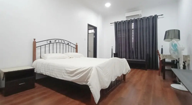 Апартаменты с 3 комнатами OYO 90203 Emma Sukma Homestay