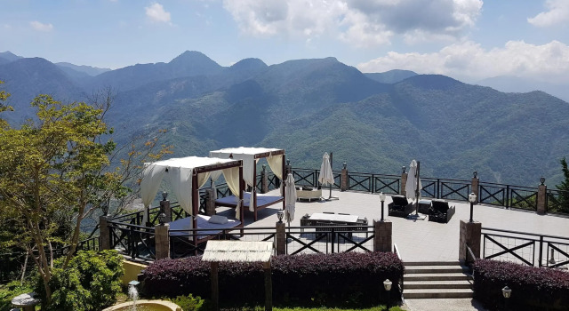Le Retour Du Printemps Villa, Book Villa Sommerhuse i Ch'un-yang, Hytte