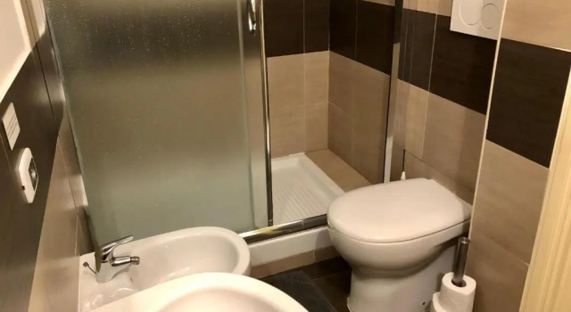 Кровать в общем номере (женский номер) The Beehive Hostel