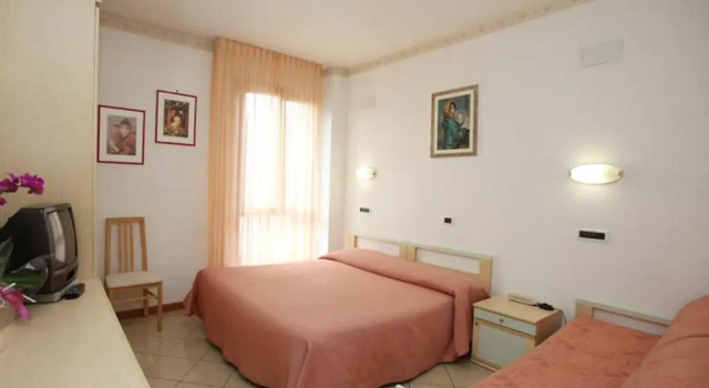 Трёхместный номер Standard Albergo Bice