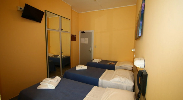 Hotel Austria, Забронировать Отель Риваззурра Римини