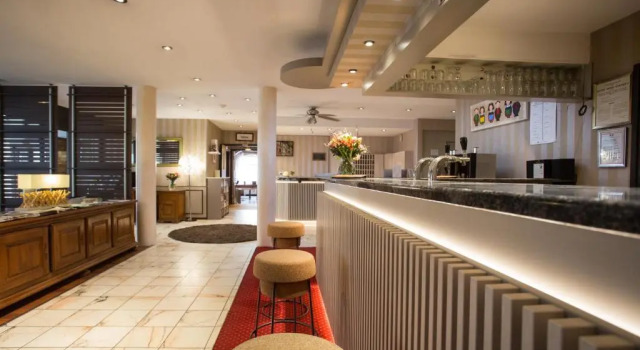 Hôtel Le Rapp, Book Hotel Hotels in Alsace with a Pool, Swimming Pool