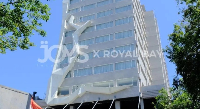 Полулюкс Royal Bay Hotel Makassar