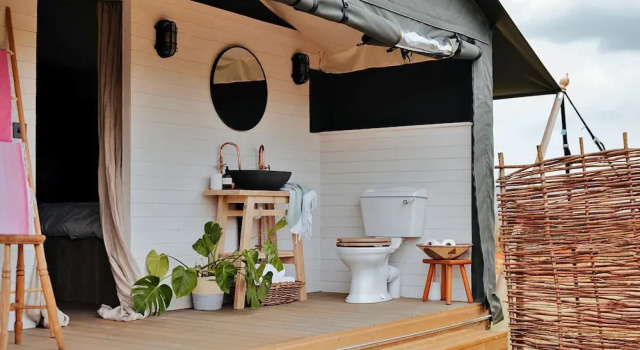 Safari Tent in Stiffkey Valley With Fire Pit, Boek Vakantiehuis Hotels in Norfolk met parkeren, Parkeren