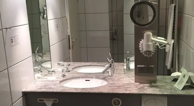 Одноместный номер Standard с балконом Hotel Roth am Strande