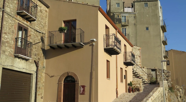 Porta Baciamano, Book Bed and Breakfast Hotels in Sicily with Parking, Parking
