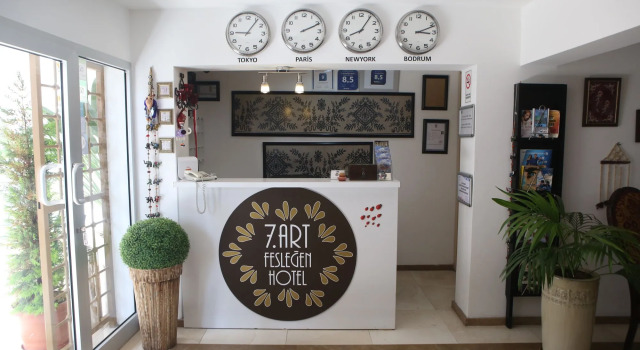 7. Art Feslegen Hotel