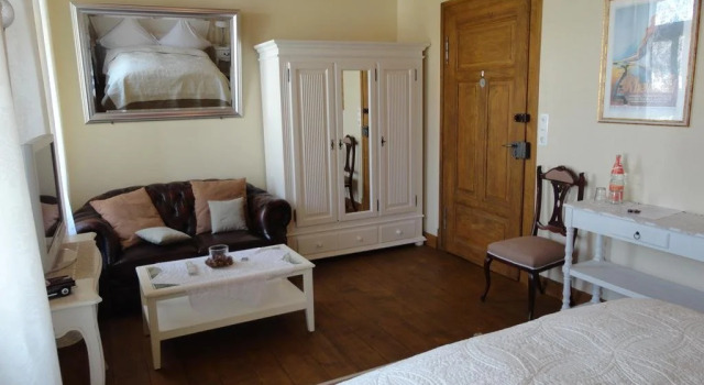 Ferienpension und Oldtimerhotel, Забронировать Отель Лёффинген Шварцвальд