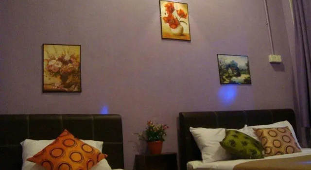 River Golden House - Hostel