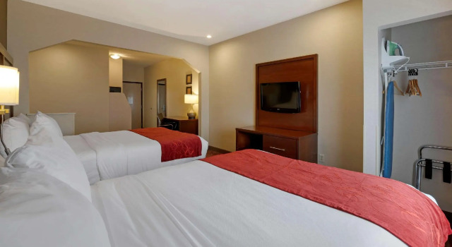 Четырёхместный люкс Comfort Suites Columbus Expo Center