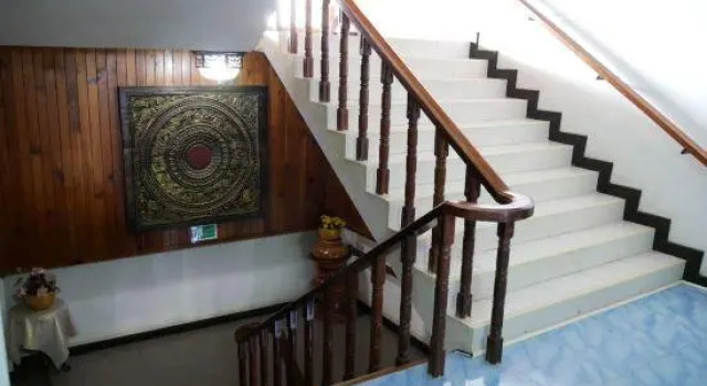 Двухместный номер Standard Royal Jommanee Hotel