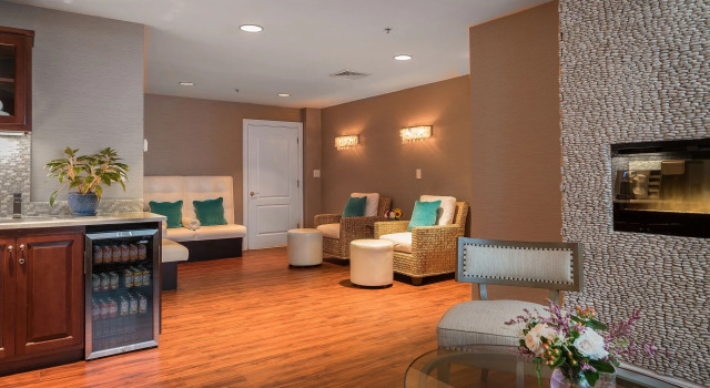 Waters Edge Resort & Spa, Book Resort Westbrook Connecticut