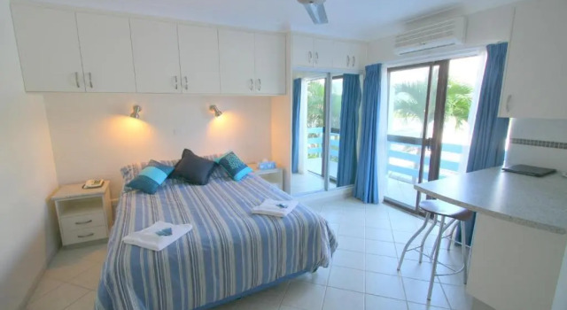 Студия с видом на океан Coral Point Lodge
