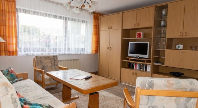 Moderenes 2-zimmerappartement in Ruhiger Lage, Viele Freizeitangebote, Varaa Huoneisto Hotellit Baijeri pysäköinnillä, Pysäköinti