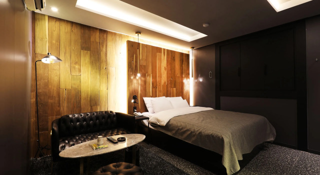 Rainbow Hotel